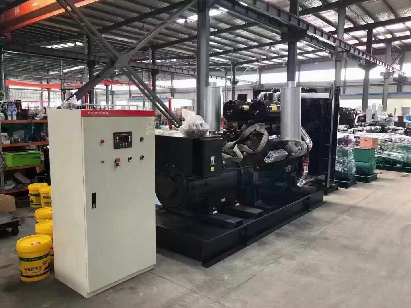 曲阜柴油发电机运行时的噪音和振动水平如何？